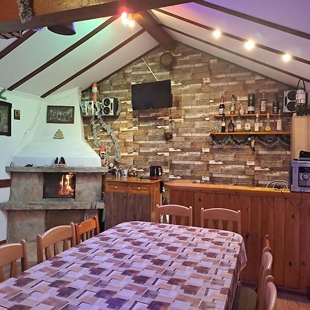Guest House Lorian Маджаре Екстериор снимка