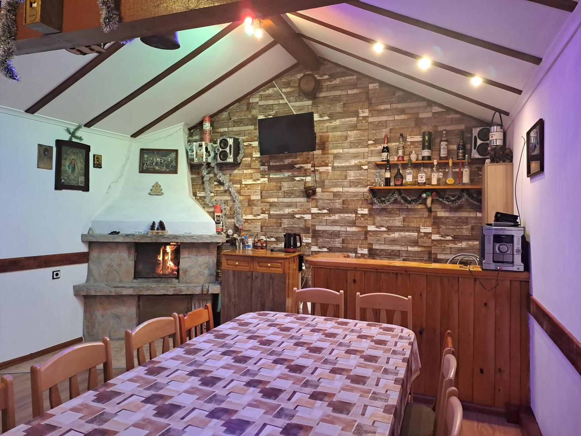 Guest House Lorian Маджаре Екстериор снимка