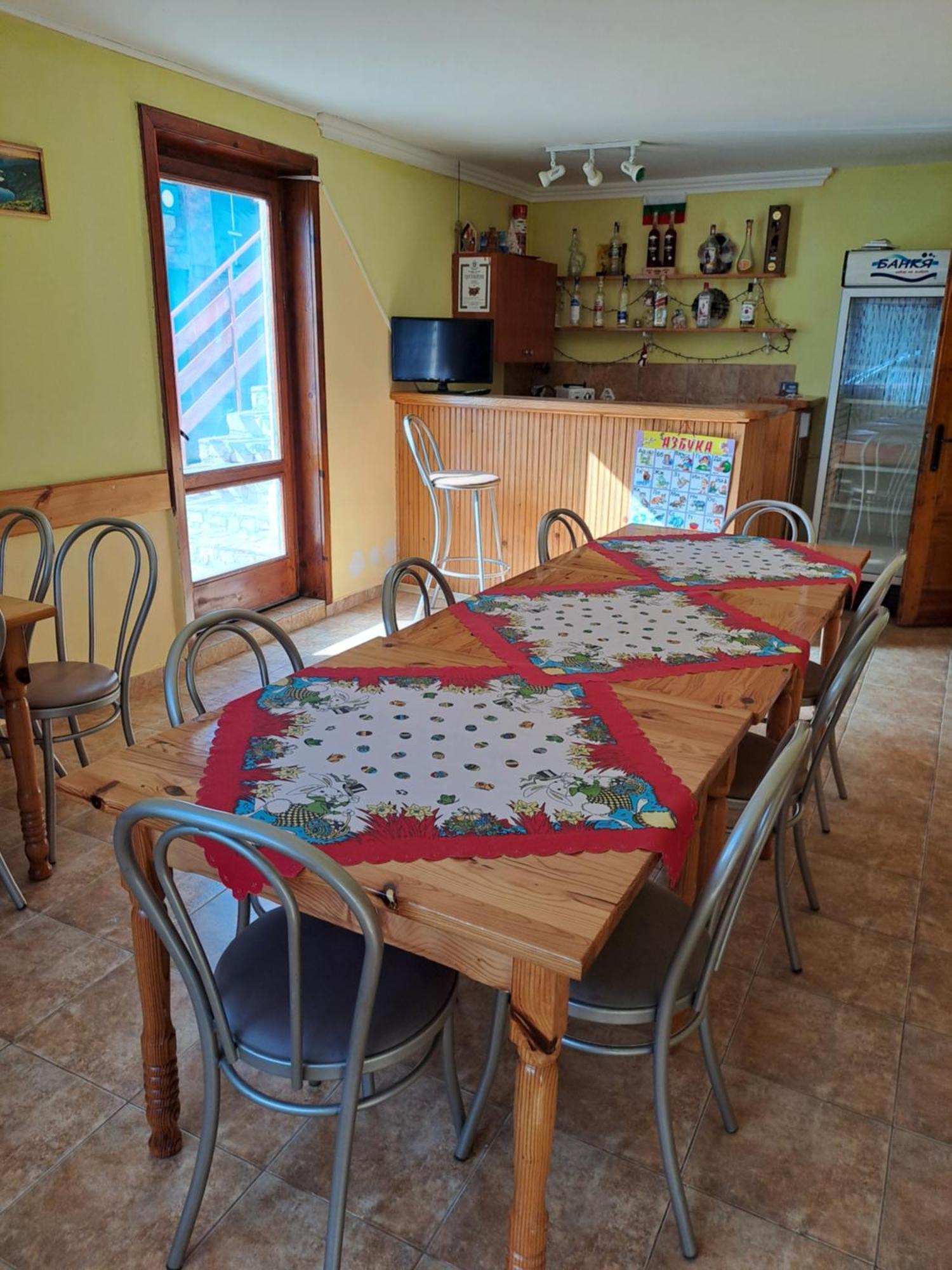 Guest House Lorian Маджаре Екстериор снимка